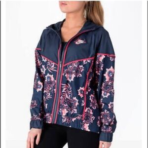 NIKE NWOT‎ Floral Navy Jacket